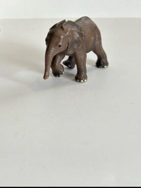 Schleich Elephant 2003 Retired Wildlife Animal Figure Toy